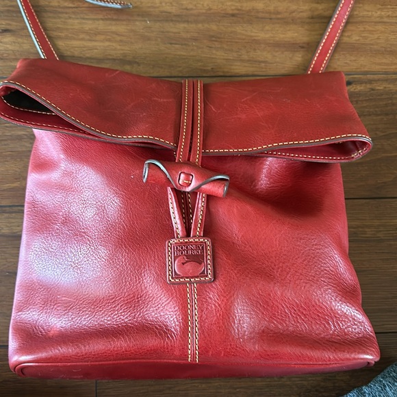 🔴🔴Vintage Dooney and Bourke Leather Crossbody Handbag🔴🔴 - Picture 3 of 13